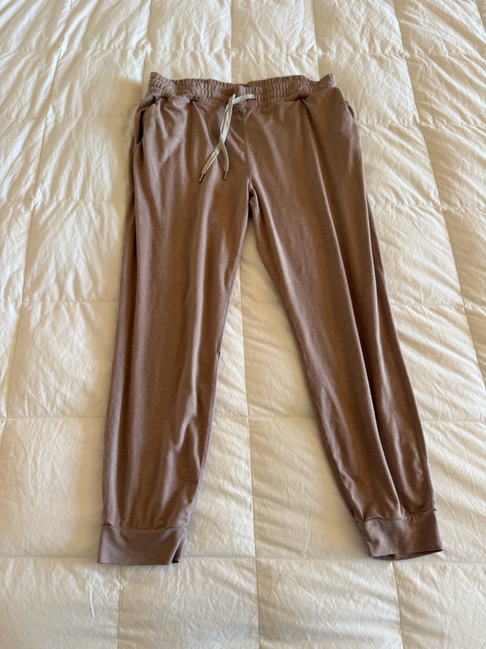 SOLD /// Vuori Sweatpants